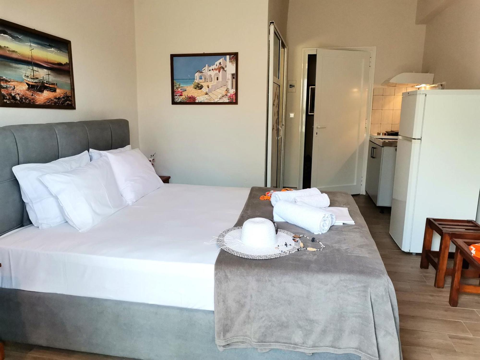 Studios Lia Adults Only -Fully Renovated Chrisi Ammoudia Exterior foto