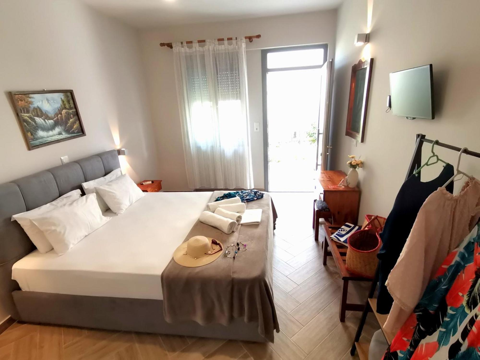 Studios Lia Adults Only -Fully Renovated Chrisi Ammoudia Exterior foto
